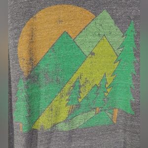 Great Condition Gray Palmer Cash Landscape. T-Shirt Men's XL